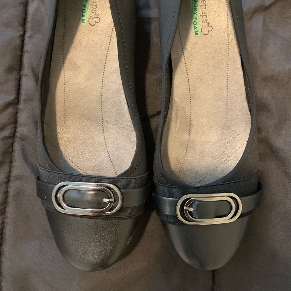 Bare traps memory foam flats.